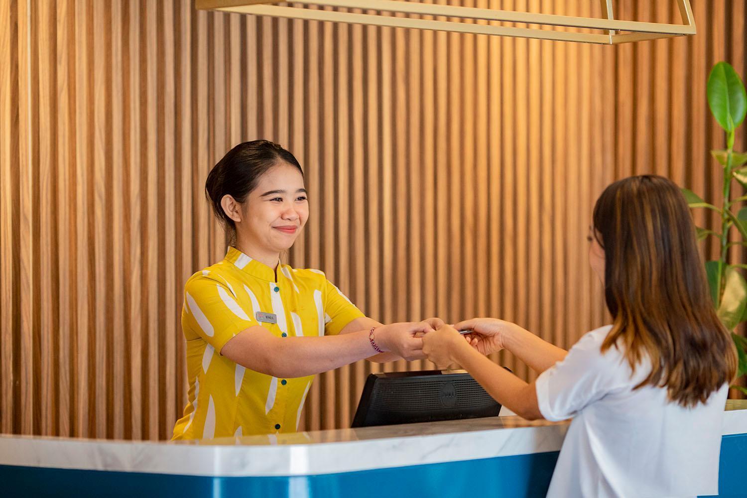 ホテル 1O1 Urban ジャカルタ ケラパ ガディング エクステリア 写真